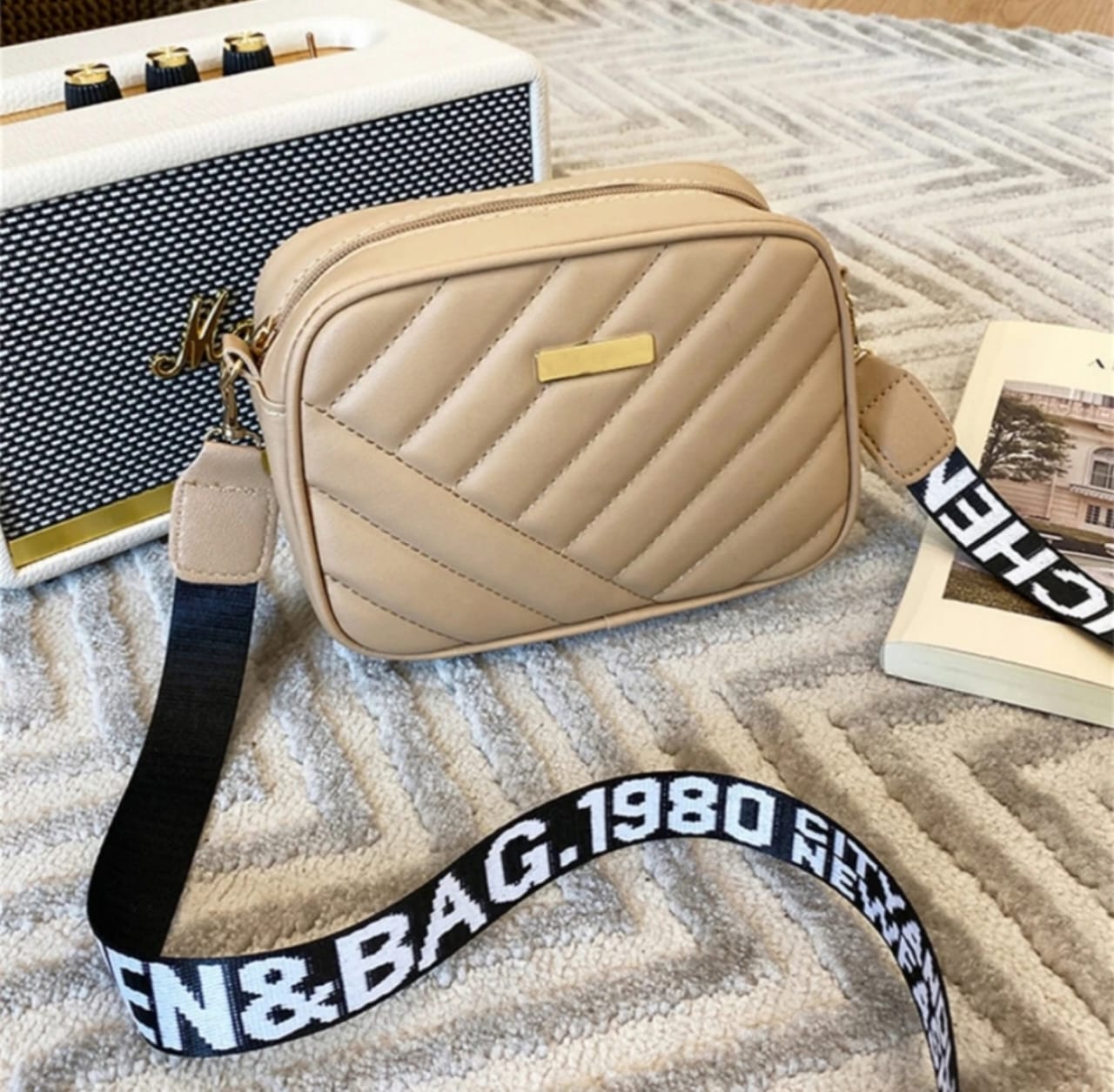 Luxury Gold Chain Mini Bag – Elegant Evening Purse for Special Occasions